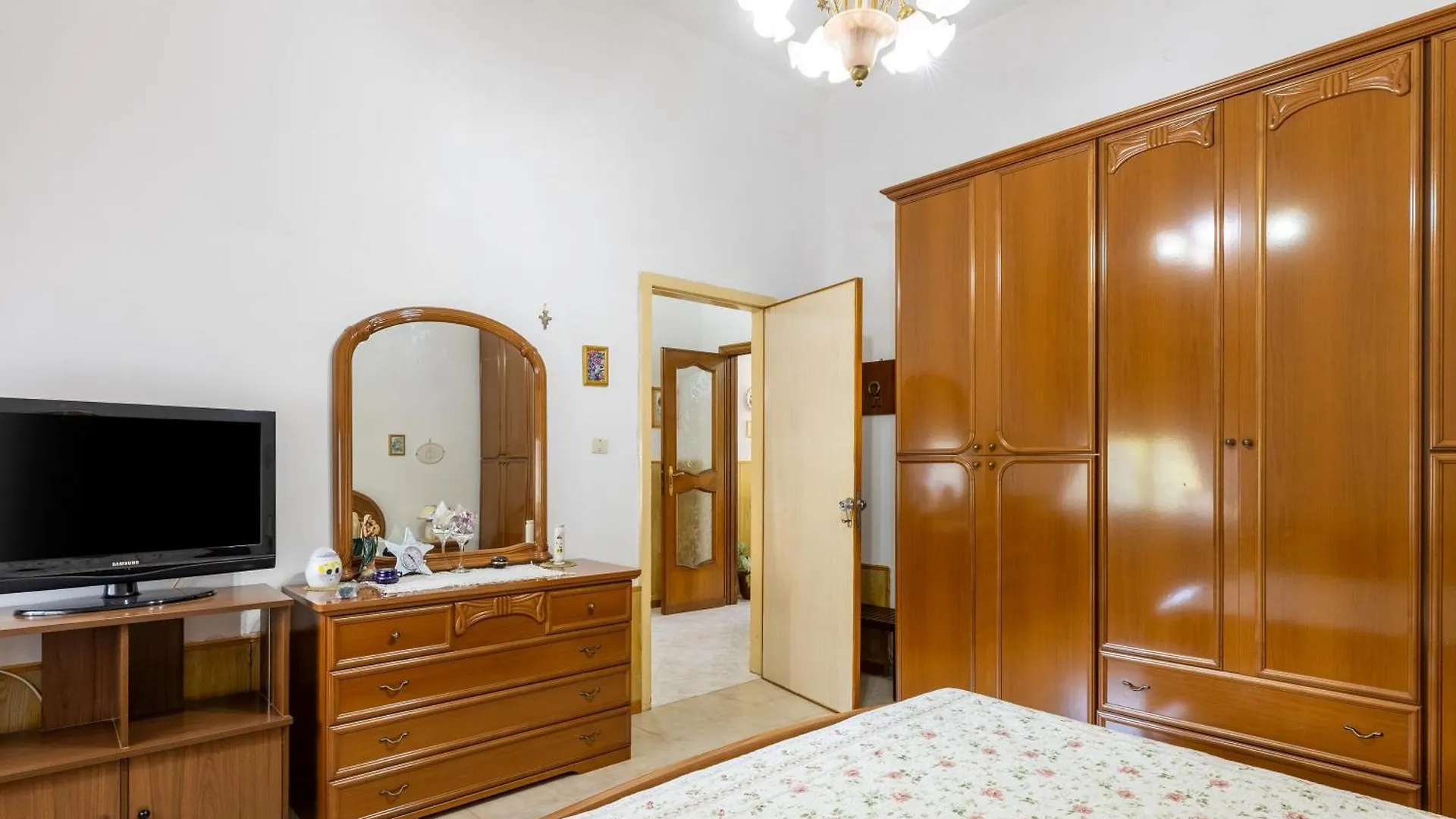 Sartiglia Domu Villa Oristano 0*,
